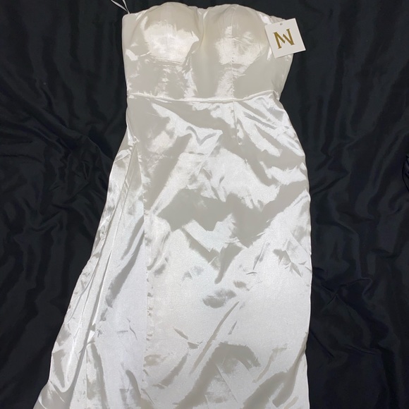 White MESHKI strapless dress - Picture 2 of 3